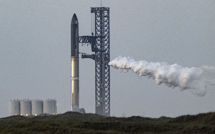 Flightseeing Into the Glacier